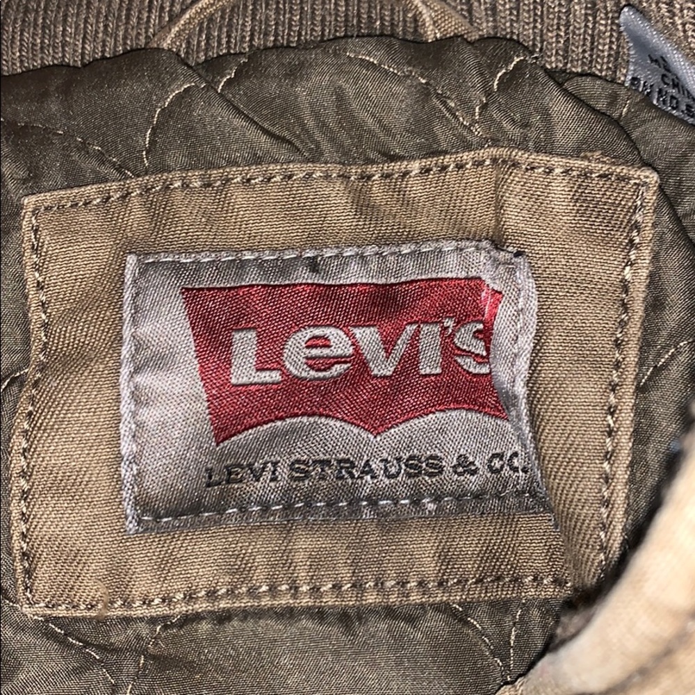 Levi’s Jacket ❄️ - Picture 2 of 2